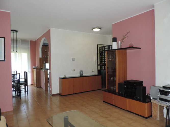 Pontida quadrilocale con giardino Pontida