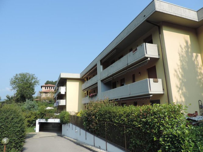 Pontida quadrilocale con giardino Pontida