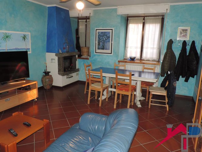 Bilocale con terreno in uso esclusivo Caprino Bergamasco