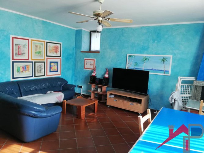 Bilocale con terreno in uso esclusivo Caprino Bergamasco