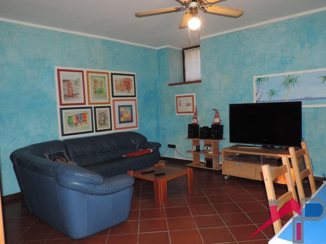 Bilocale con terreno in uso esclusivo Caprino Bergamasco