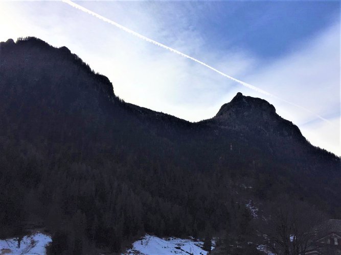 VISTA MOZZAFIATO.. SOLE DA MATTINA A SERA!! Carona