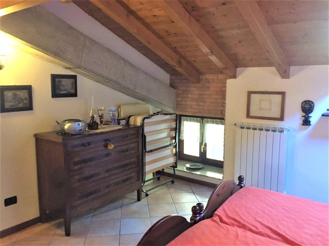 COME NUOVO.... PROPRIO BELLO! Piazzatorre