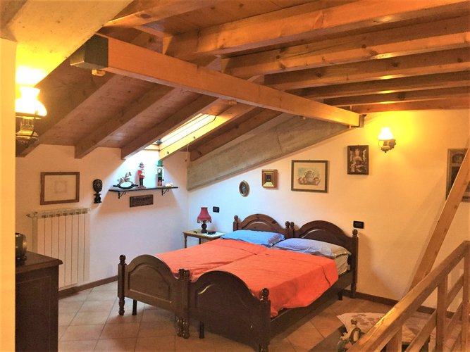 COME NUOVO.... PROPRIO BELLO! Piazzatorre