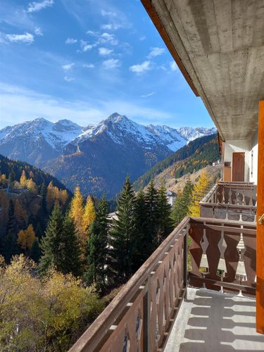 Foppolo mt. 1500 per amanti sci ottimo ampio bilocale balconato con posto auto coperto Foppolo