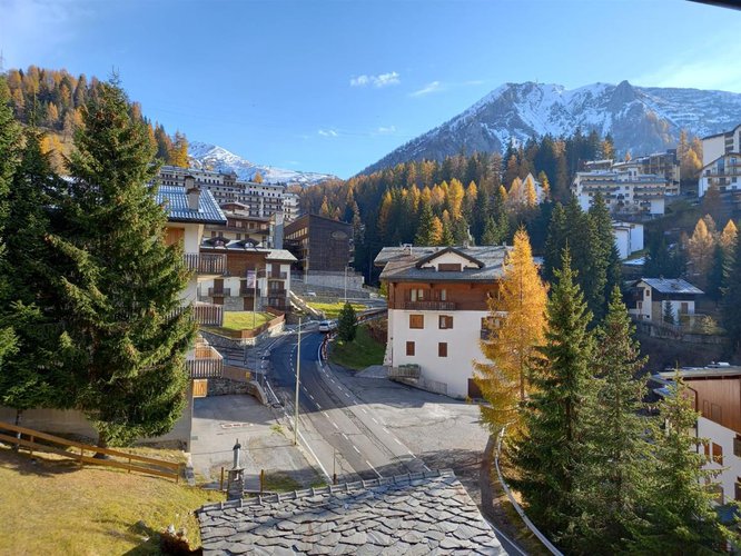 Foppolo mt. 1500 per amanti sci ottimo ampio bilocale balconato con posto auto coperto Foppolo