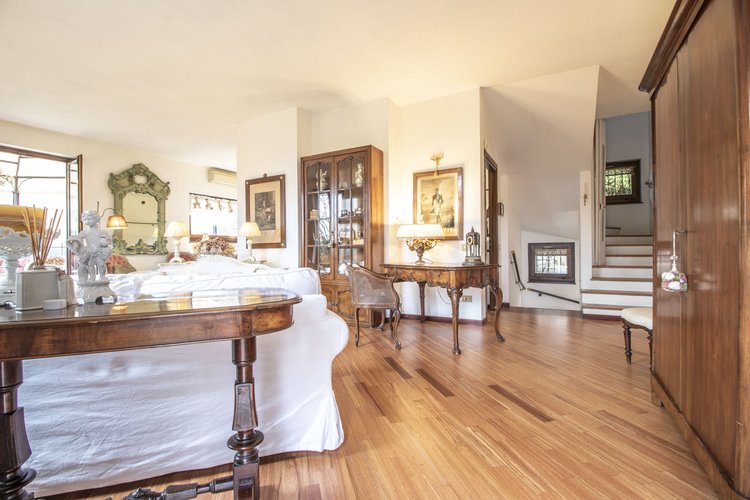 Villa singola in Residence Cinq Fo' Guanzate