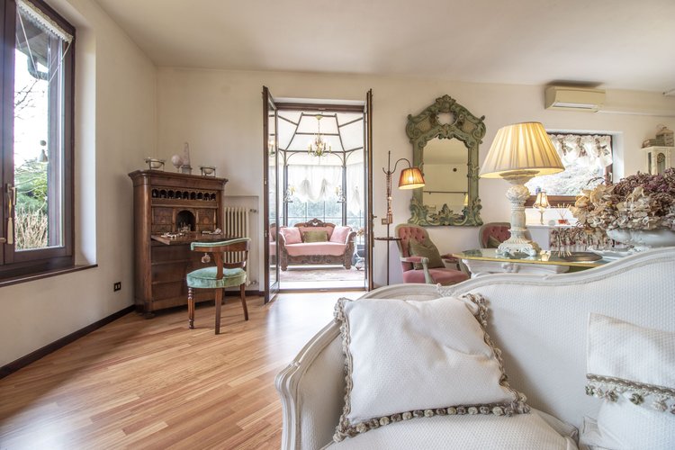 Villa singola in Residence Cinq Fo' Guanzate