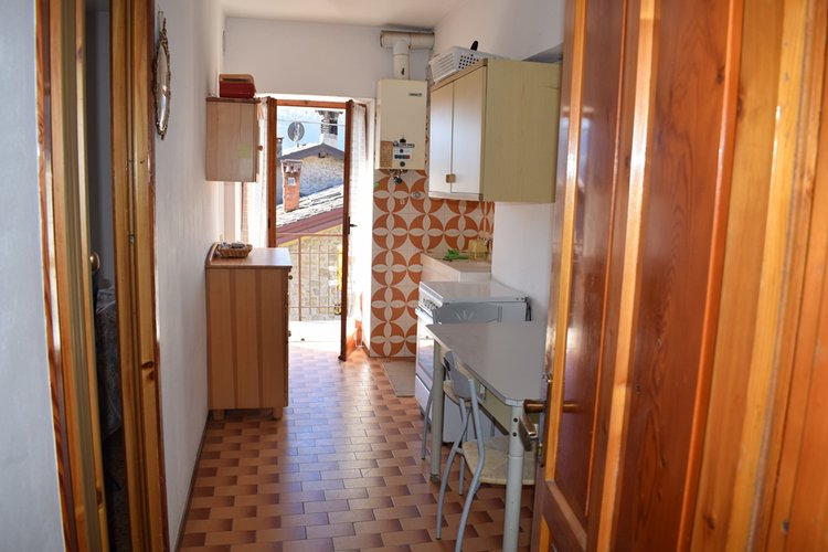 Costa Serina grazioso bilocale con terrazzo e balconi Costa Serina