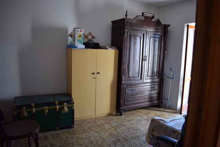 Costa Serina grazioso bilocale con terrazzo e balconi Costa Serina