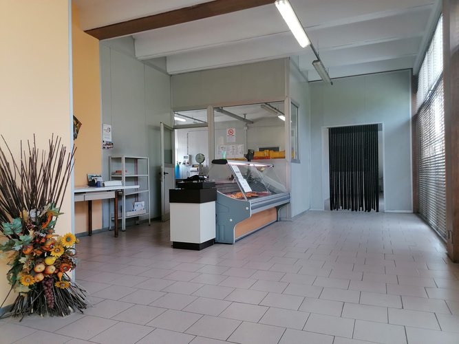 VENDITA ATTIVITA' DI GASTRONOMIA Lurago Marinone