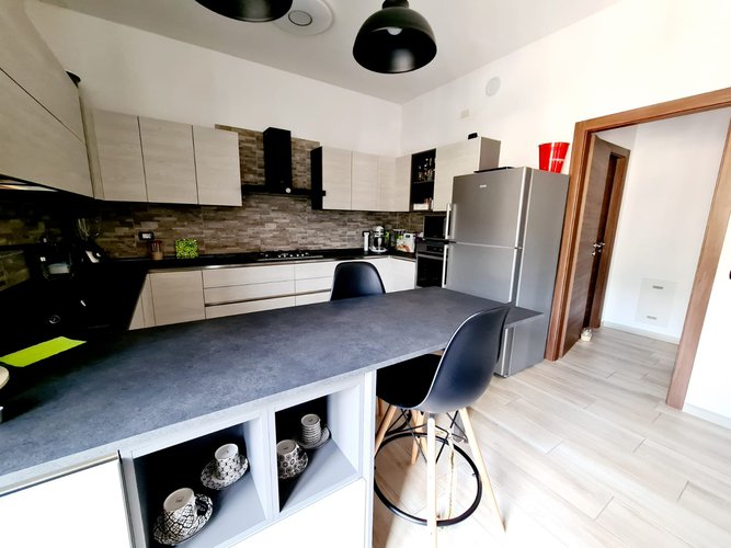 AMPIA E BEN RISTRUTTURATA! Zogno