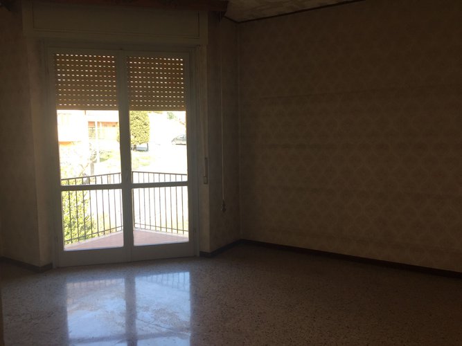 ZONA TRANQUILLA E BEN SERVITA!!