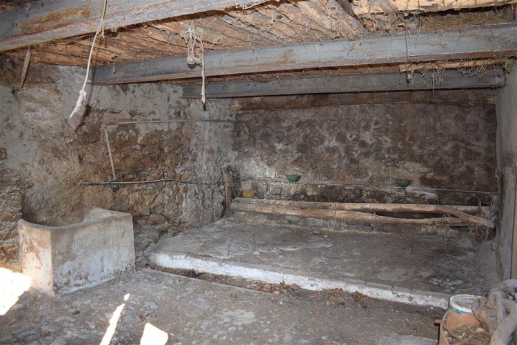 Oltre il Colle mt. 1100 s.l.m. vista cime Prealpi Orobie affare porzione di rustico Oltre il Colle