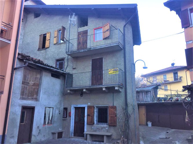 A SOLI DUE PASSI DAL CENTRO!! San Giovanni Bianco