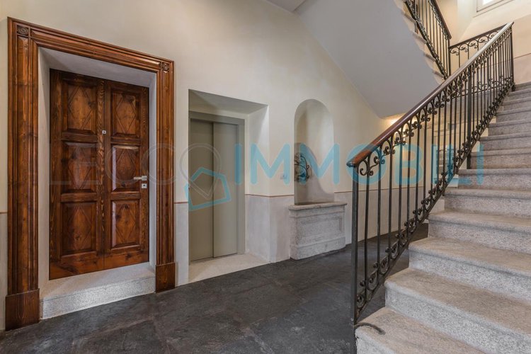 PALAZZO MONTI NEGOZIO 2 Lecco