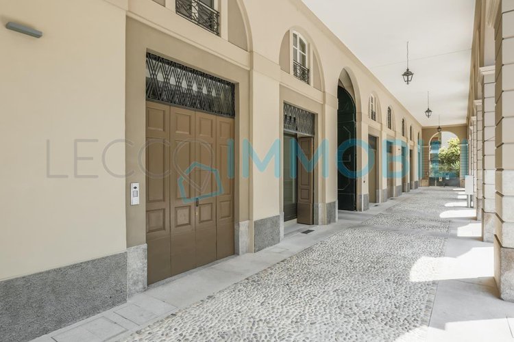 PALAZZO MONTI NEGOZIO 2 Lecco