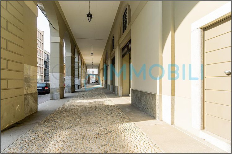 PALAZZO MONTI UFFICIO 5 Lecco