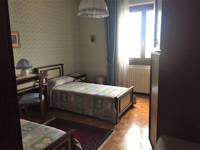 SERVITISSIMO E BEN ESPOSTO! Zogno