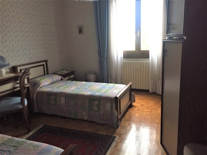 SERVITISSIMO E BEN ESPOSTO! Zogno