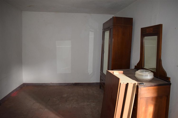 Costa Serina tipica casetta storica montana abitabile con giardino Costa Serina