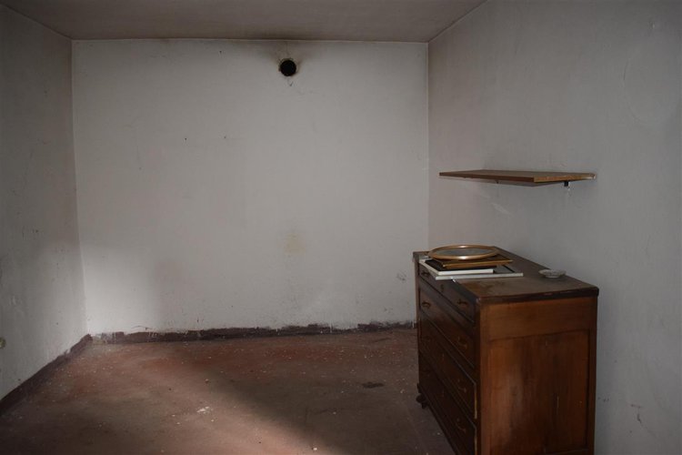 Costa Serina tipica casetta storica montana abitabile con giardino Costa Serina