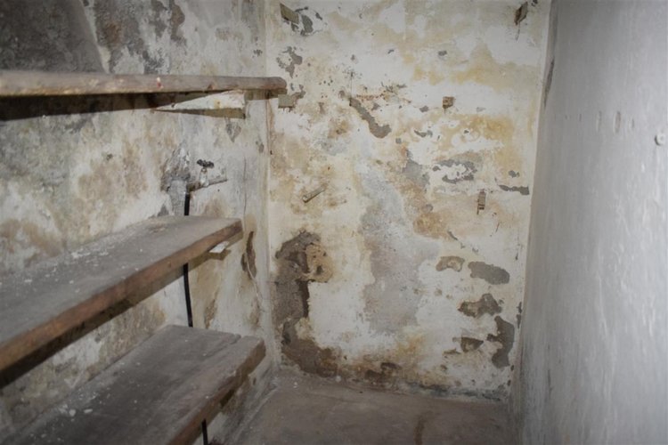 Costa Serina tipica casetta storica montana abitabile con giardino Costa Serina