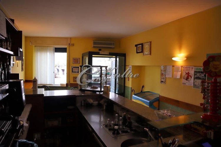 Locale Commerciale Cermenate