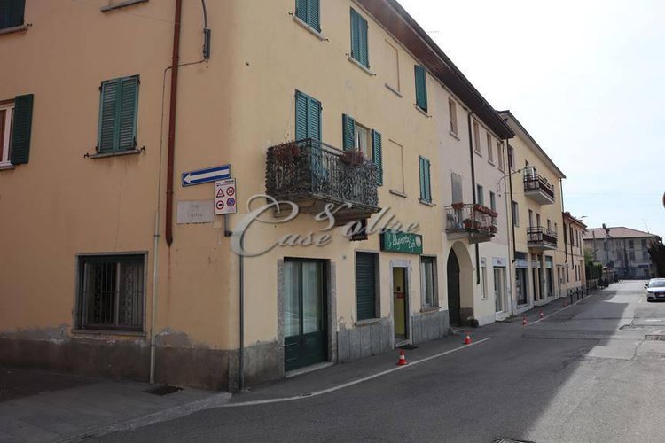 Locale Commerciale Cermenate