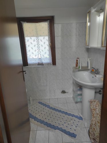 Sant’Omobono Terme, in meravigliosa contrada storica, porzione di casa pluribalconata Sant'Omobono Terme