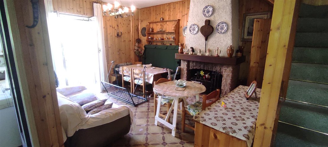 Sant’Omobono Terme adorabile villetta bifamiliare con giardino uso esclusivo e posto auto Sant'Omobono Terme