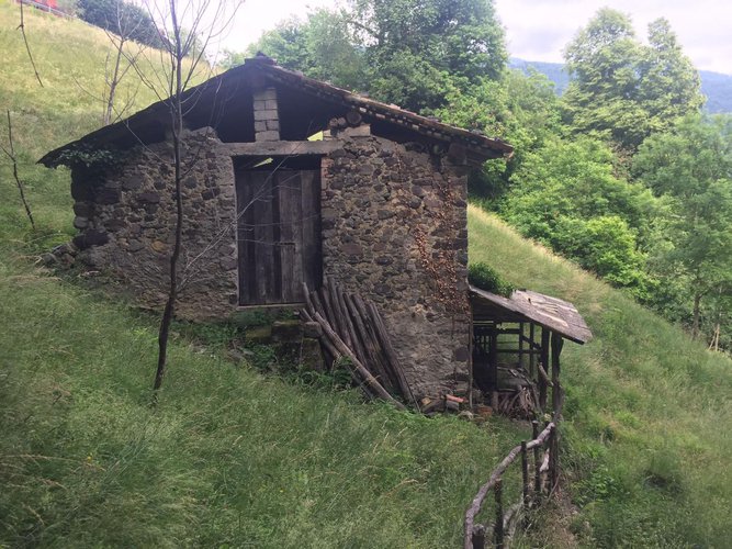 TRANQUILLO E IMMERSO NEL VERDE!! Camerata Cornello