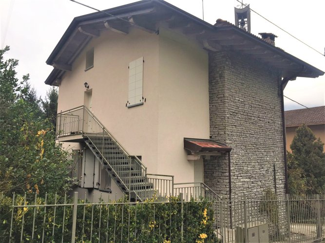 ZOGNO - TUTTA RIMESSA A NUOVO!!! Zogno