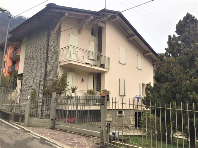 ZOGNO - TUTTA RIMESSA A NUOVO!!! Zogno