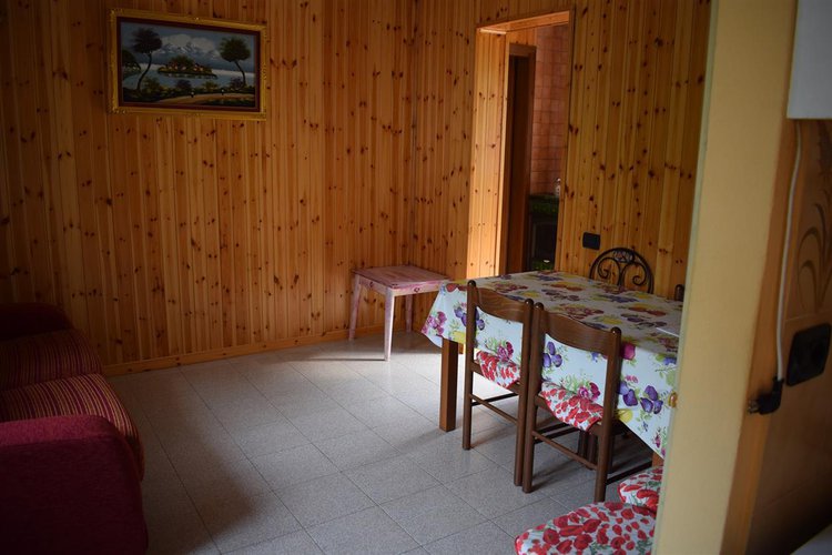 Serina immerso nel verde, in casa d’epoca, alloggio con giardino privato Serina