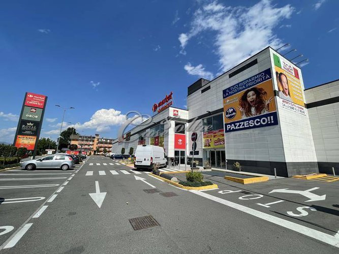 Locale Commerciale Novedrate