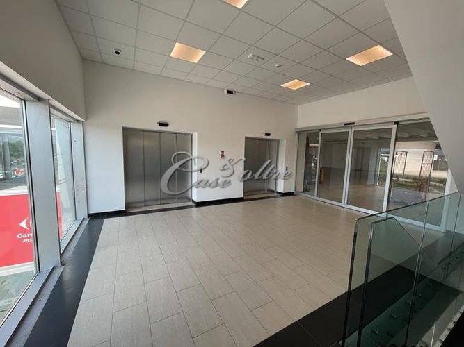 Locale Commerciale Novedrate