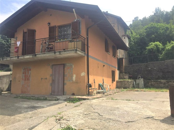 VILLETTA SINGOLA! Sant'Omobono Terme