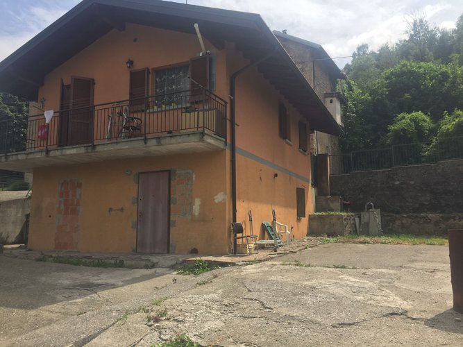 VILLETTA SINGOLA! Sant'Omobono Terme