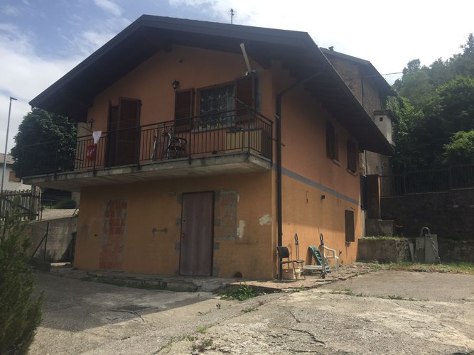 VILLETTA SINGOLA! Sant'Omobono Terme