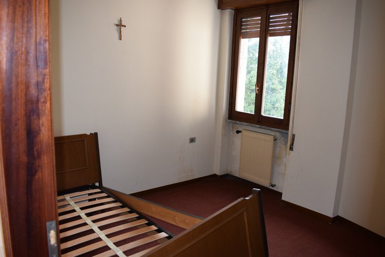 Serina Bagnella, trilocale indipendente con favolosa terrazza, box e arredo Serina