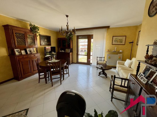 Trilocale con box e cantina Cisano Bergamasco