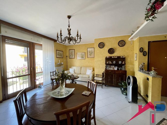 Trilocale con box e cantina Cisano Bergamasco