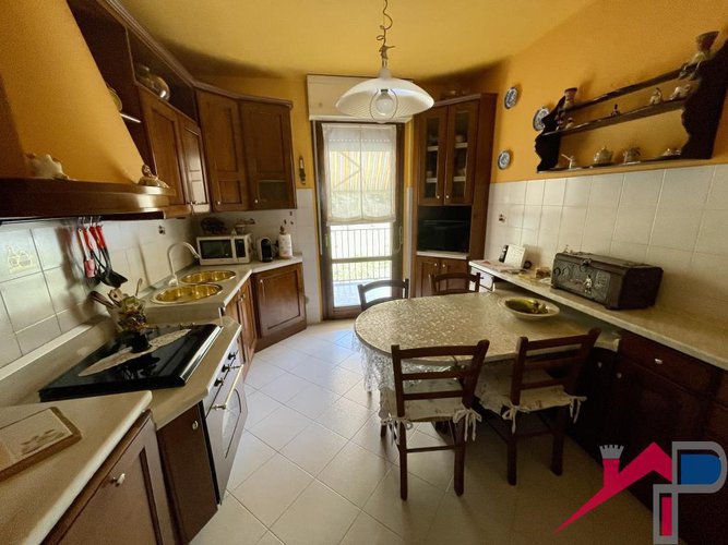 Trilocale con box e cantina Cisano Bergamasco