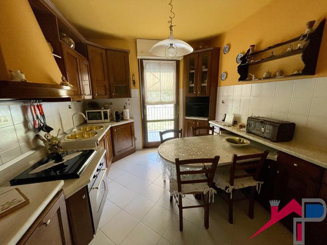 Trilocale con box e cantina Cisano Bergamasco