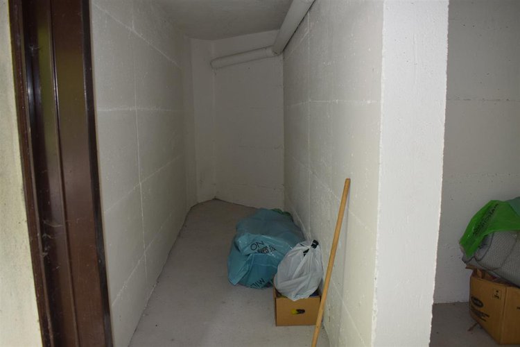 Serina grazioso alloggio indipendente con godibilissime terrazze, cantina e box Serina