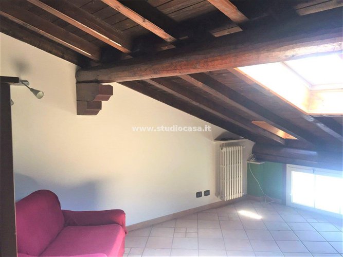 TIPO VILLETTA IN ZONA CENTALISSIMA!! Piazza Brembana