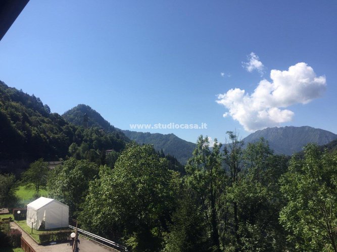 ASSOLUTAMENTE UNICA...E GUARDA CHE VISTA!!! Piazzatorre