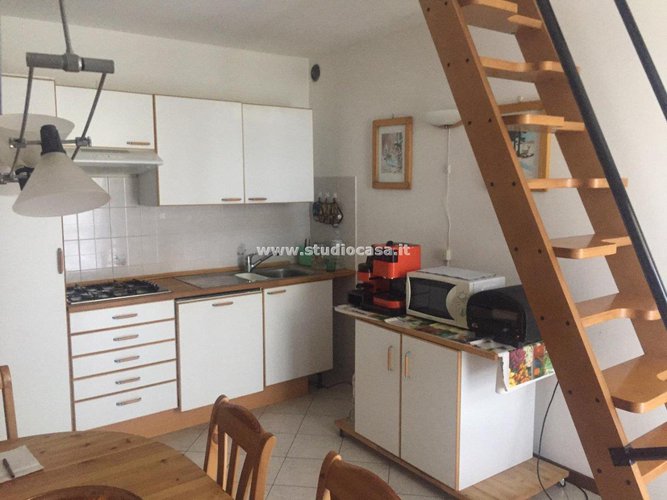 ASSOLUTAMENTE UNICA...E GUARDA CHE VISTA!!! Piazzatorre