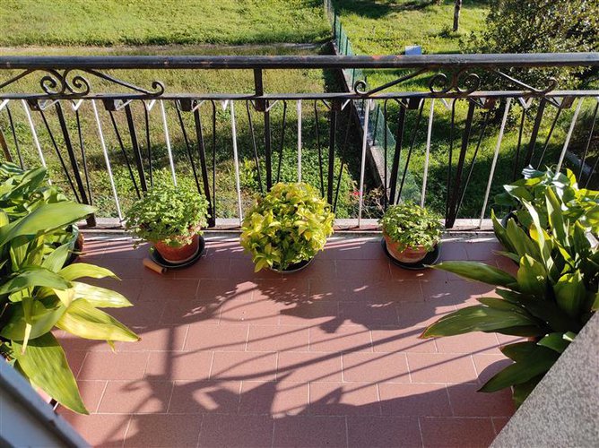 Sant’Omobono Terme adorabile appartamento con giardino e piccolo rustico Sant'Omobono Terme